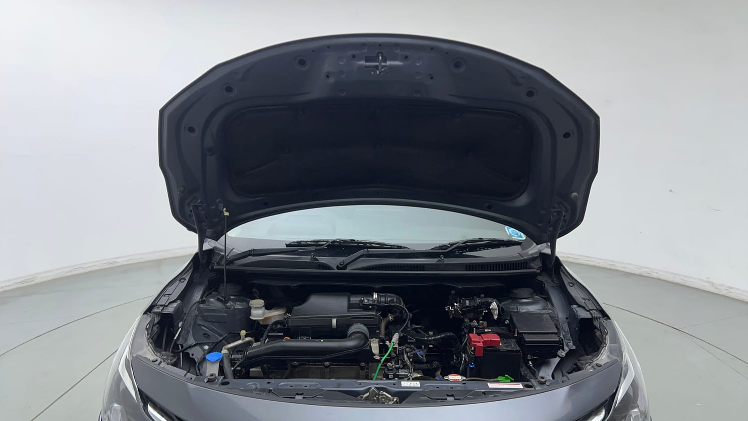 Used 2023 Maruti Suzuki Baleno Alpha MT Petrol Manual engine ENGINE & BONNET OPEN FRONT VIEW
