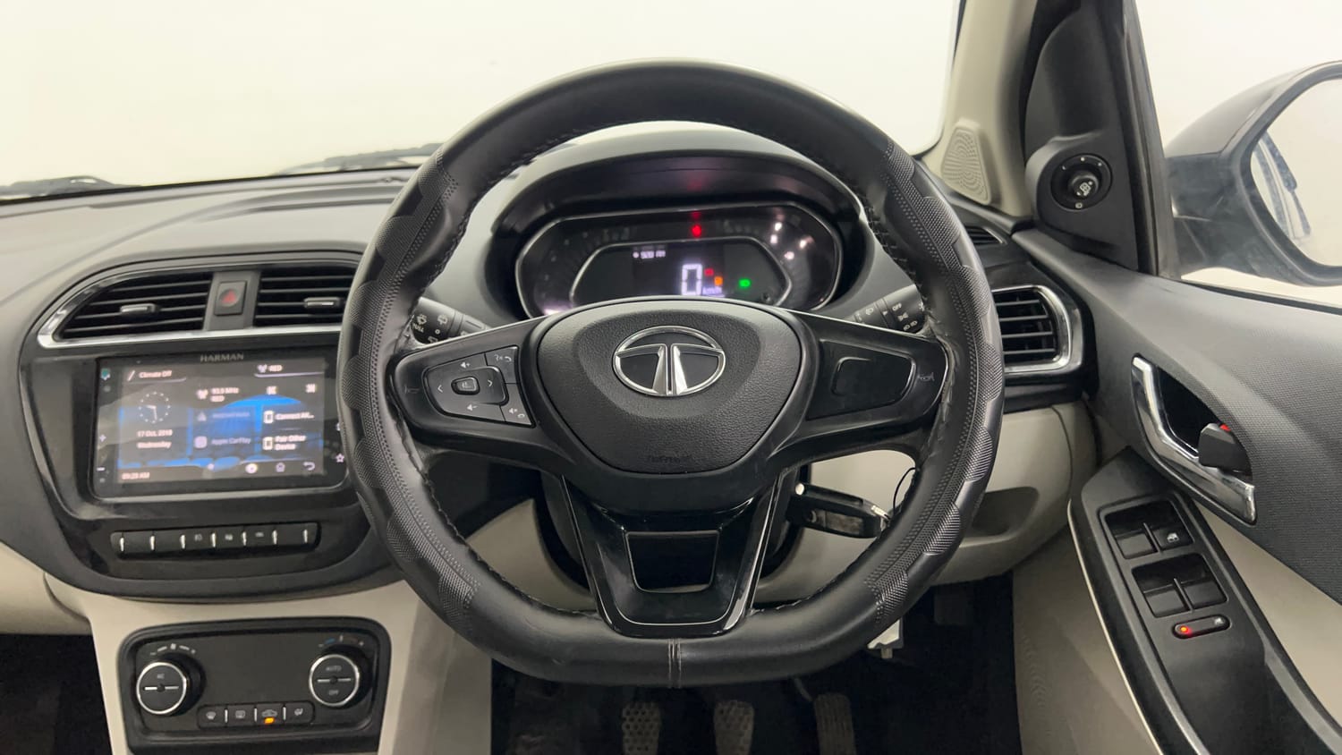 Used 2022 Tata Tiago XZ Plus CNG Cng Manual interior STEERING VIEW