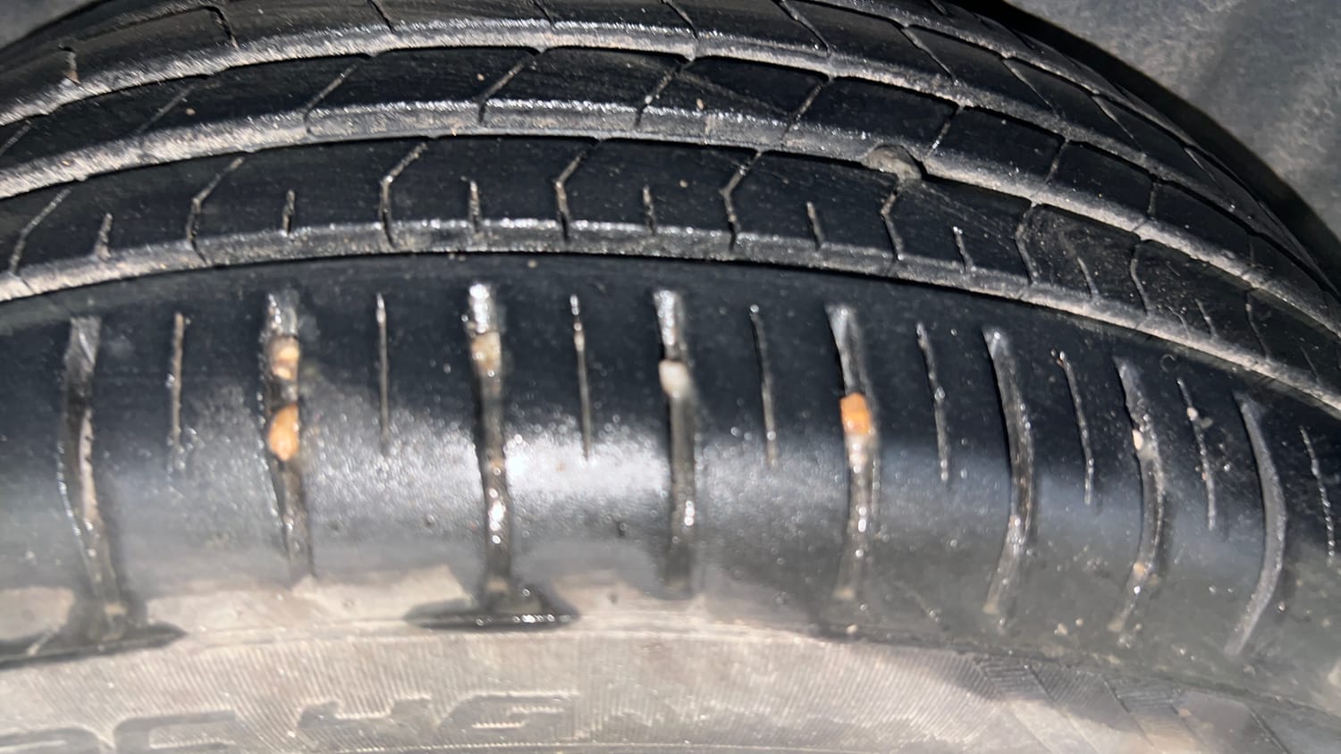 Used 2025 Toyota Glanza V AMT Petrol Automatic tyres LEFT REAR TYRE TREAD VIEW