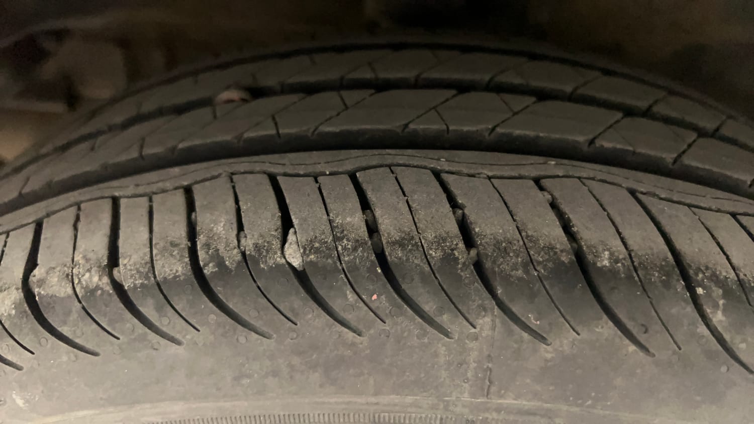 Used 2015 Tata Zest XT Petrol Petrol Manual tyres RIGHT REAR TYRE TREAD VIEW