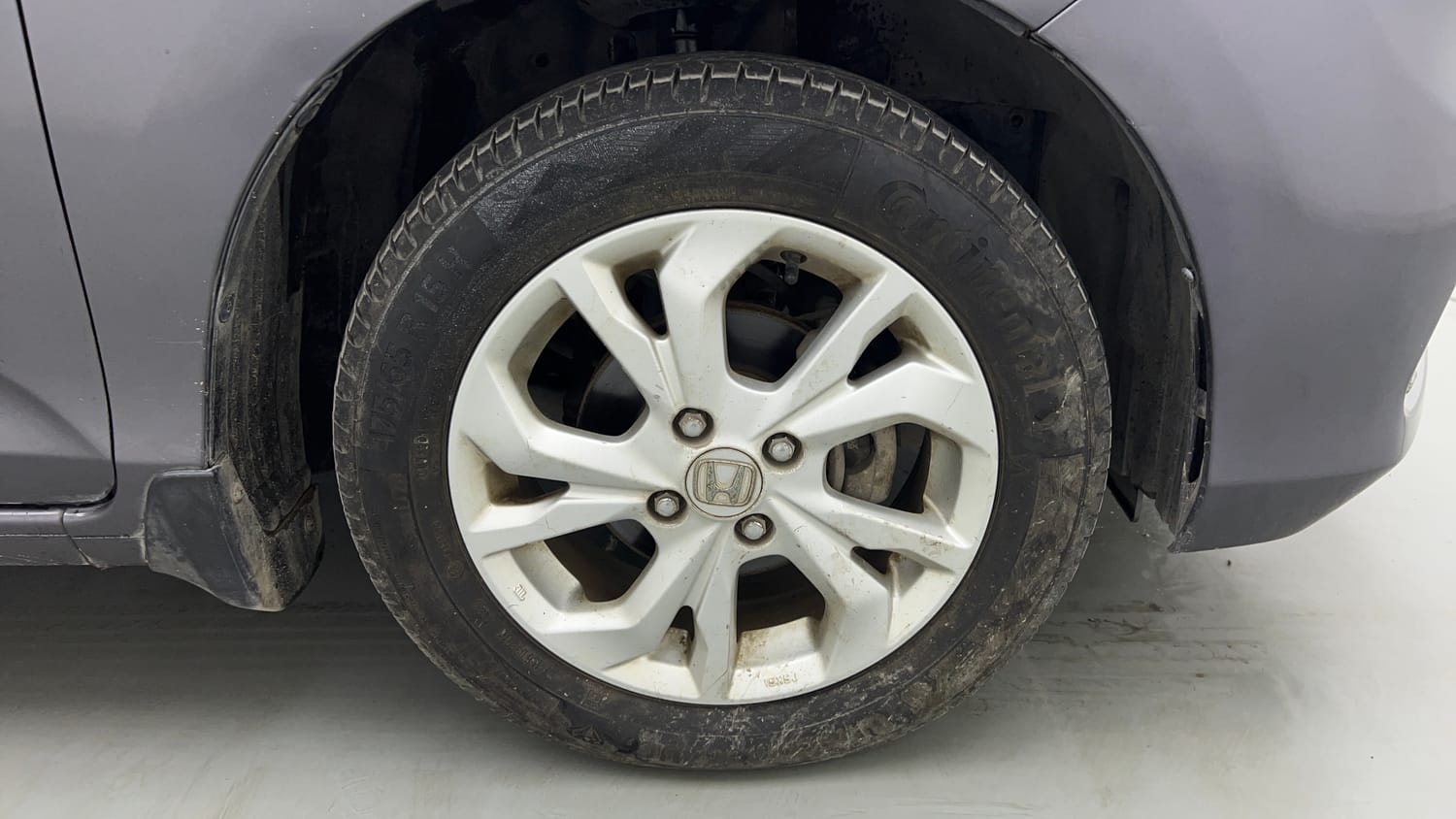 Used 2019 Honda Amaze 1.2 V MT Petrol Petrol Manual tyres RIGHT FRONT TYRE RIM VIEW
