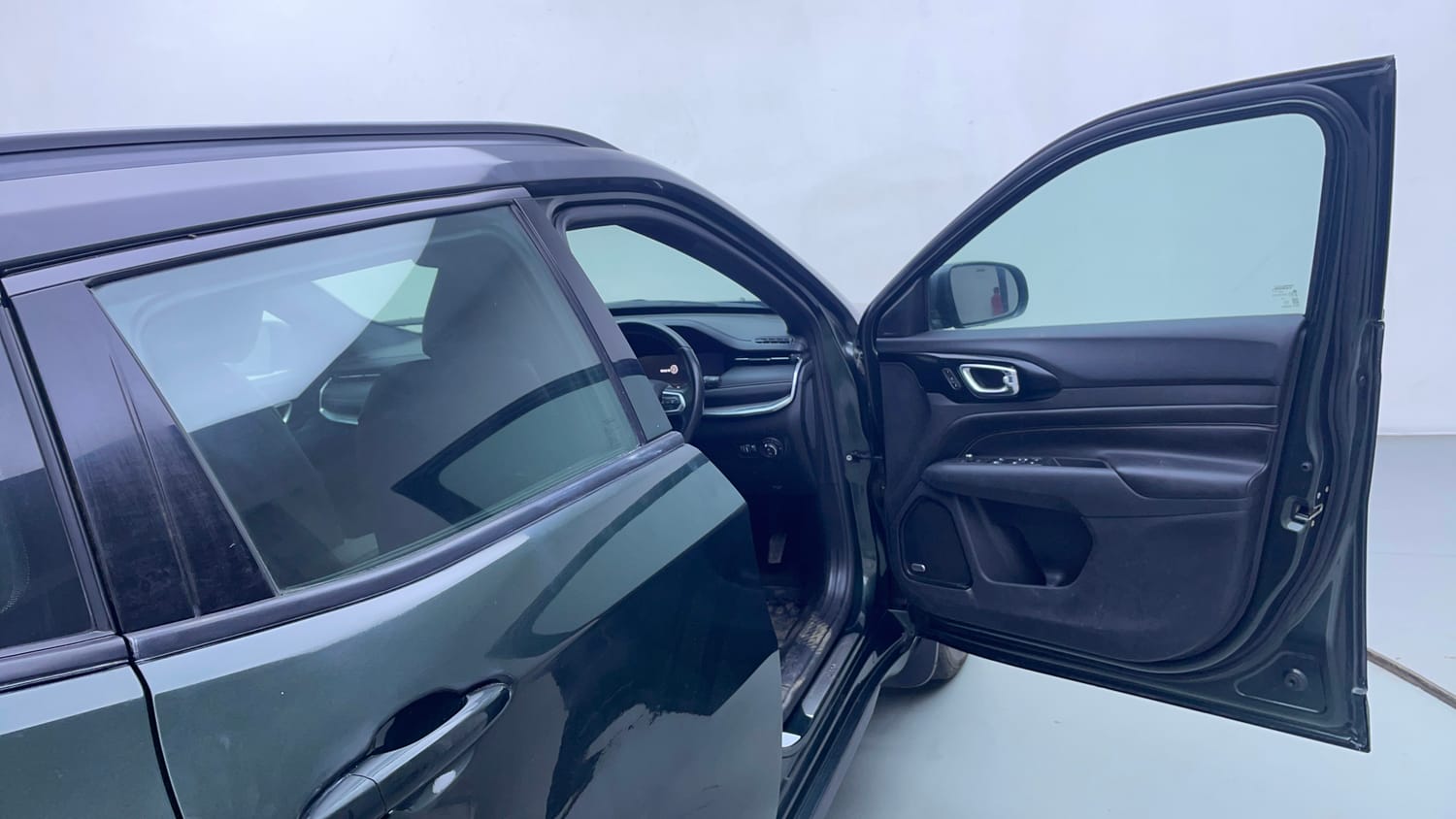 Used 2022 Jeep Compass Model S (O) Diesel 4x4 AT Diesel Automatic interior RIGHT FRONT DOOR OPEN VIEW