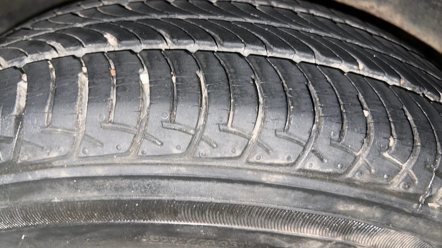 Used 2017 Maruti Suzuki Celerio VXi Petrol Manual tyres RIGHT REAR TYRE TREAD VIEW