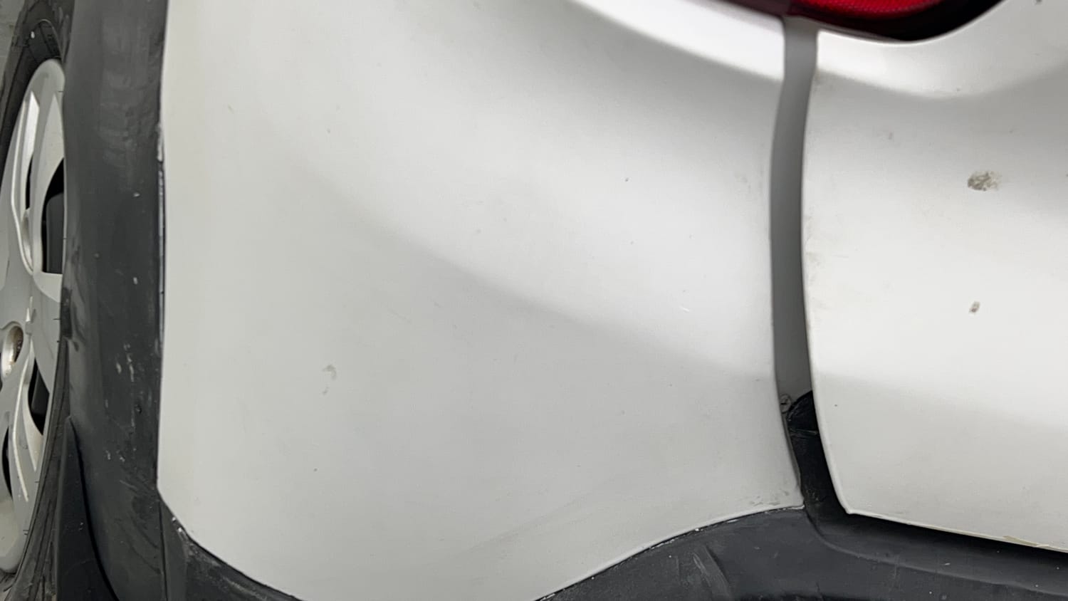 Used 2016 Renault Kwid RXT Petrol Manual dents MINOR SCRATCH