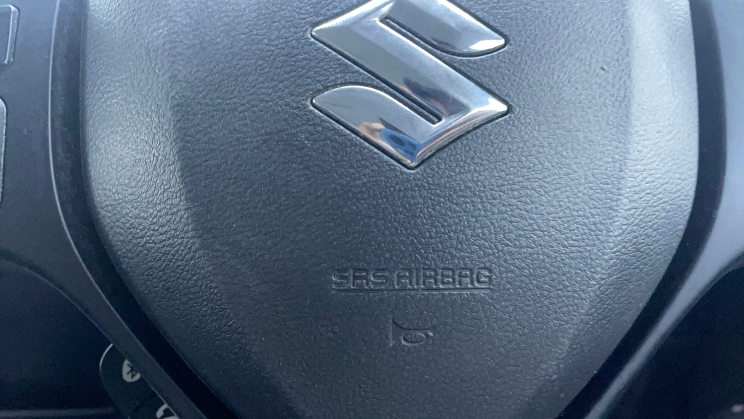 Used 2016 Maruti Suzuki Baleno Delta 1.2 Petrol Manual top_features Airbags