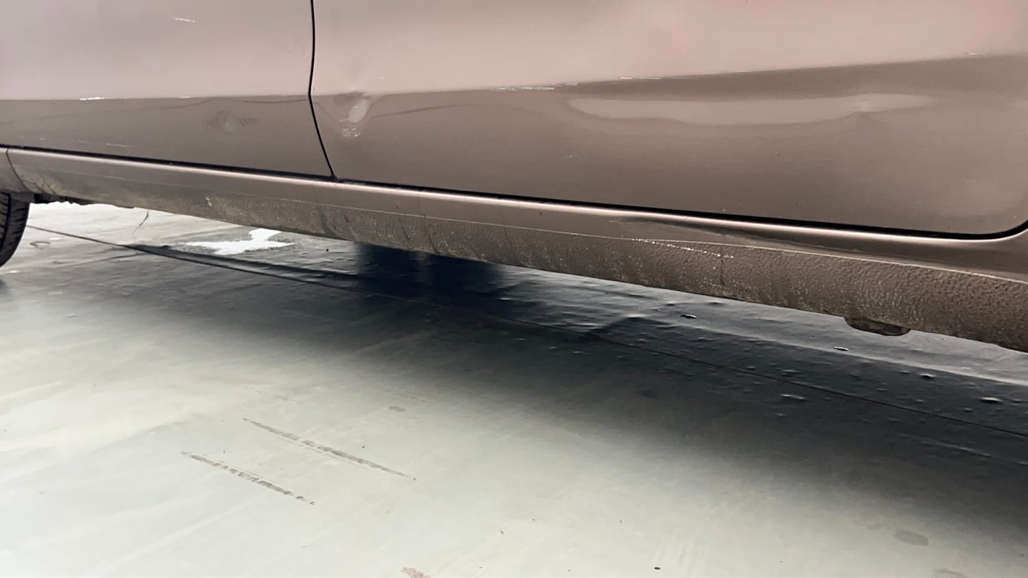 Used 2013 Maruti Suzuki Ertiga Vxi Petrol Manual dents MINOR SCRATCH