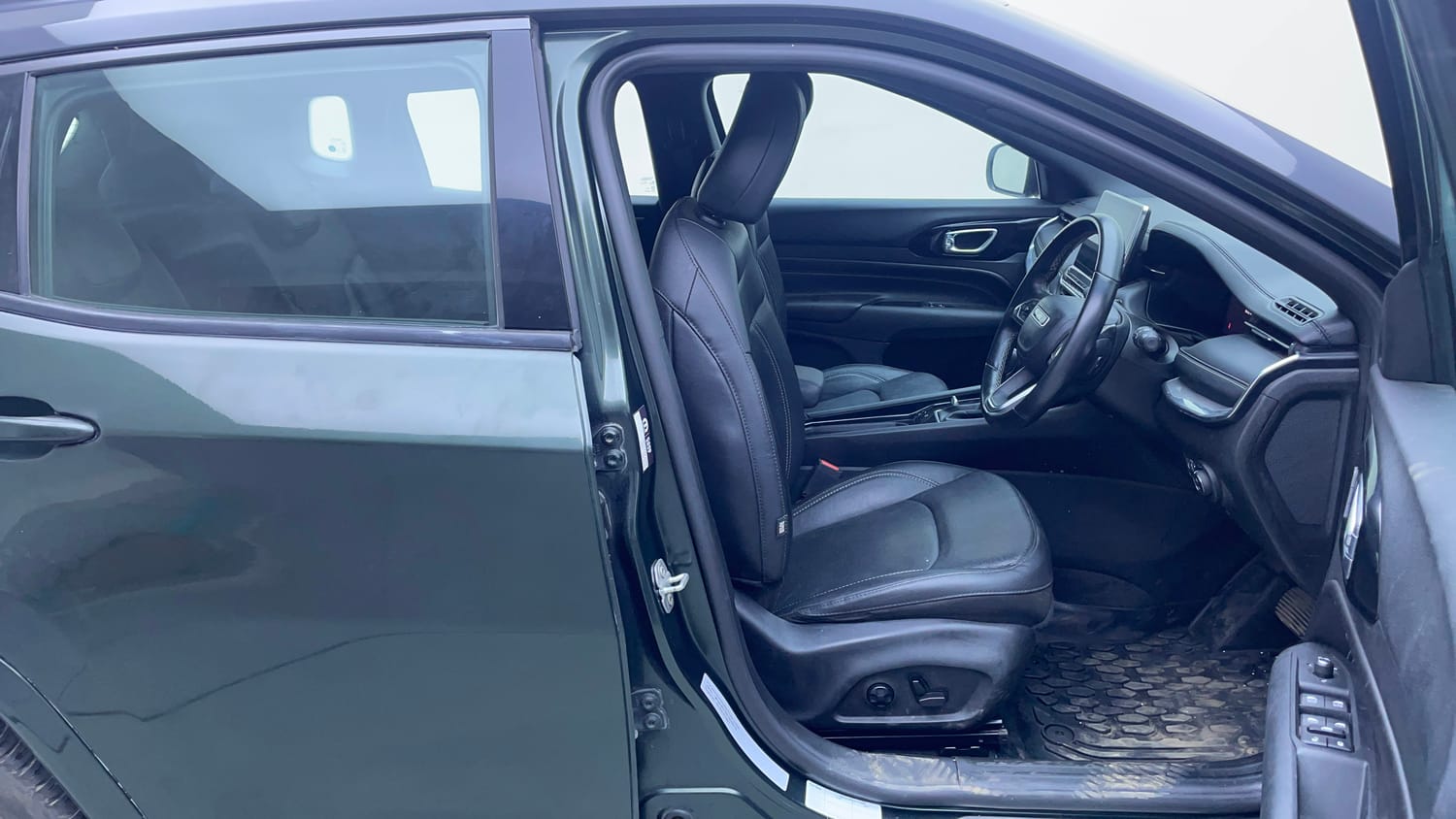 Used 2022 Jeep Compass Model S (O) Diesel 4x4 AT Diesel Automatic interior RIGHT SIDE FRONT DOOR CABIN VIEW