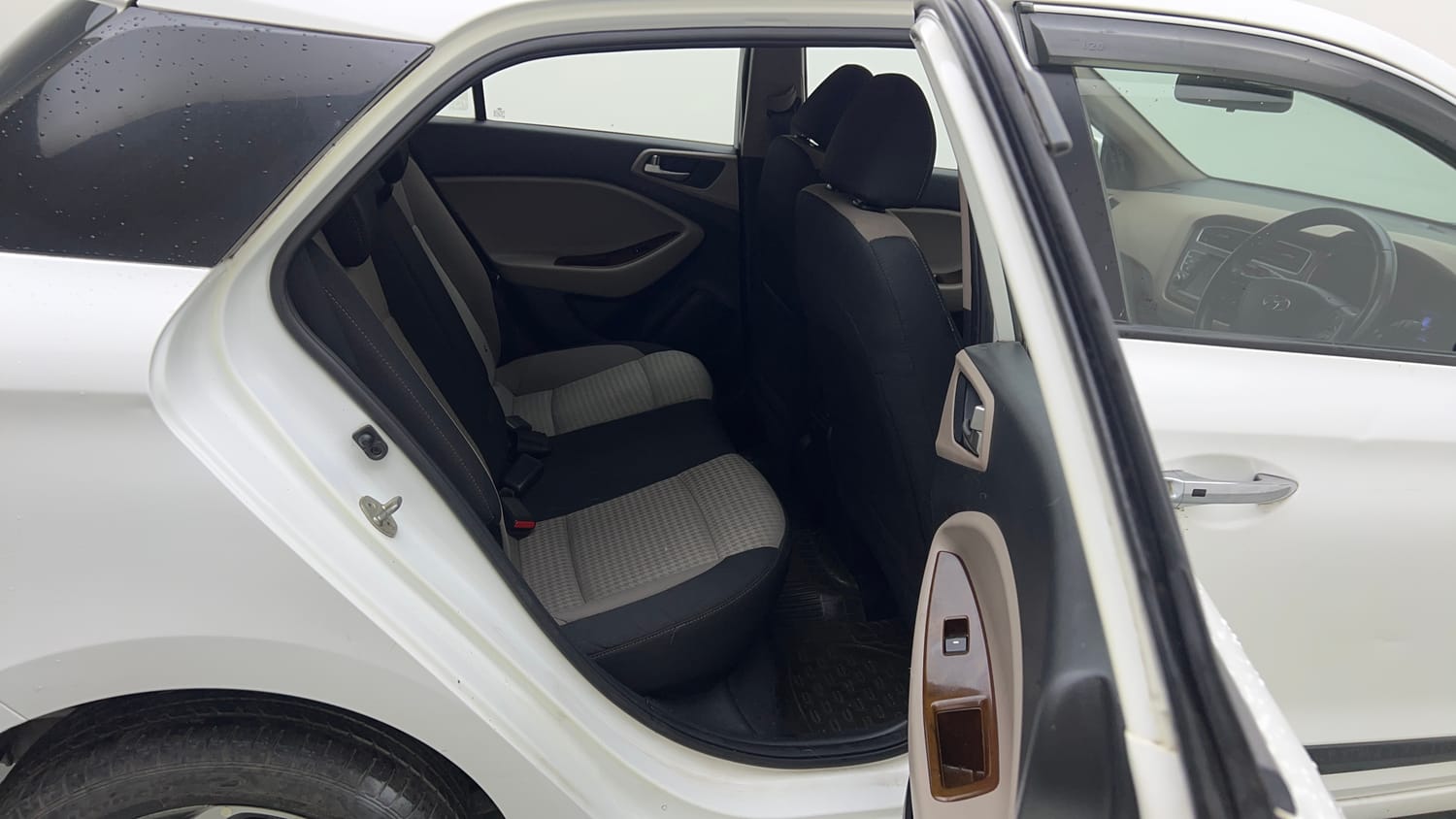 Used 2019 Hyundai Elite i20 Asta 1.2 (O) Petrol Manual interior RIGHT SIDE REAR DOOR CABIN VIEW