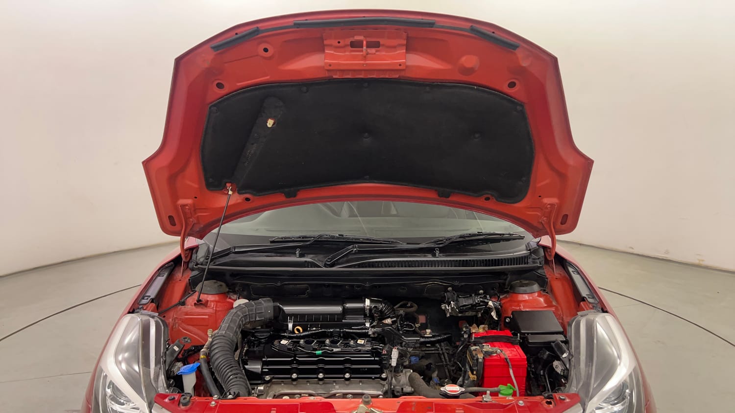 Used 2019 Maruti Suzuki Baleno Delta Petrol Manual engine ENGINE & BONNET OPEN FRONT VIEW