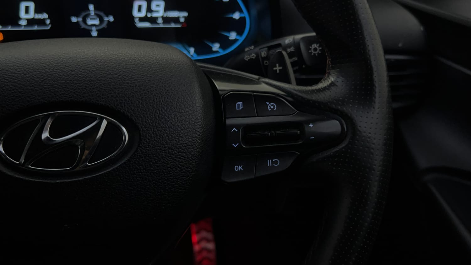 Used 2022 Hyundai i20 N Line N8 1.0 Turbo DCT Dual Tone Petrol Automatic top_features Cruise control