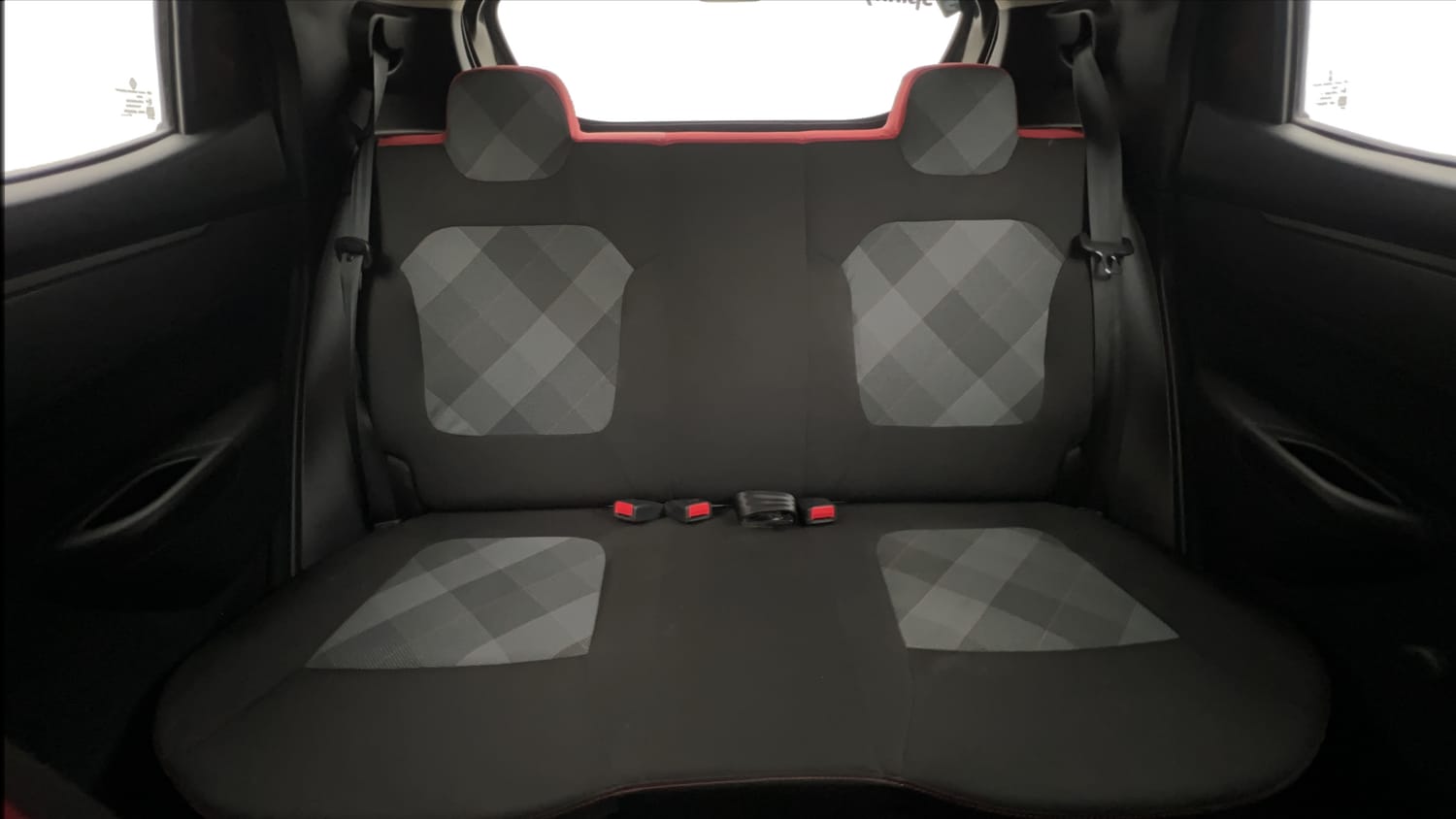 Used 2022 Renault Kwid RXT 0.8 Petrol Manual interior REAR SEAT CONDITION VIEW