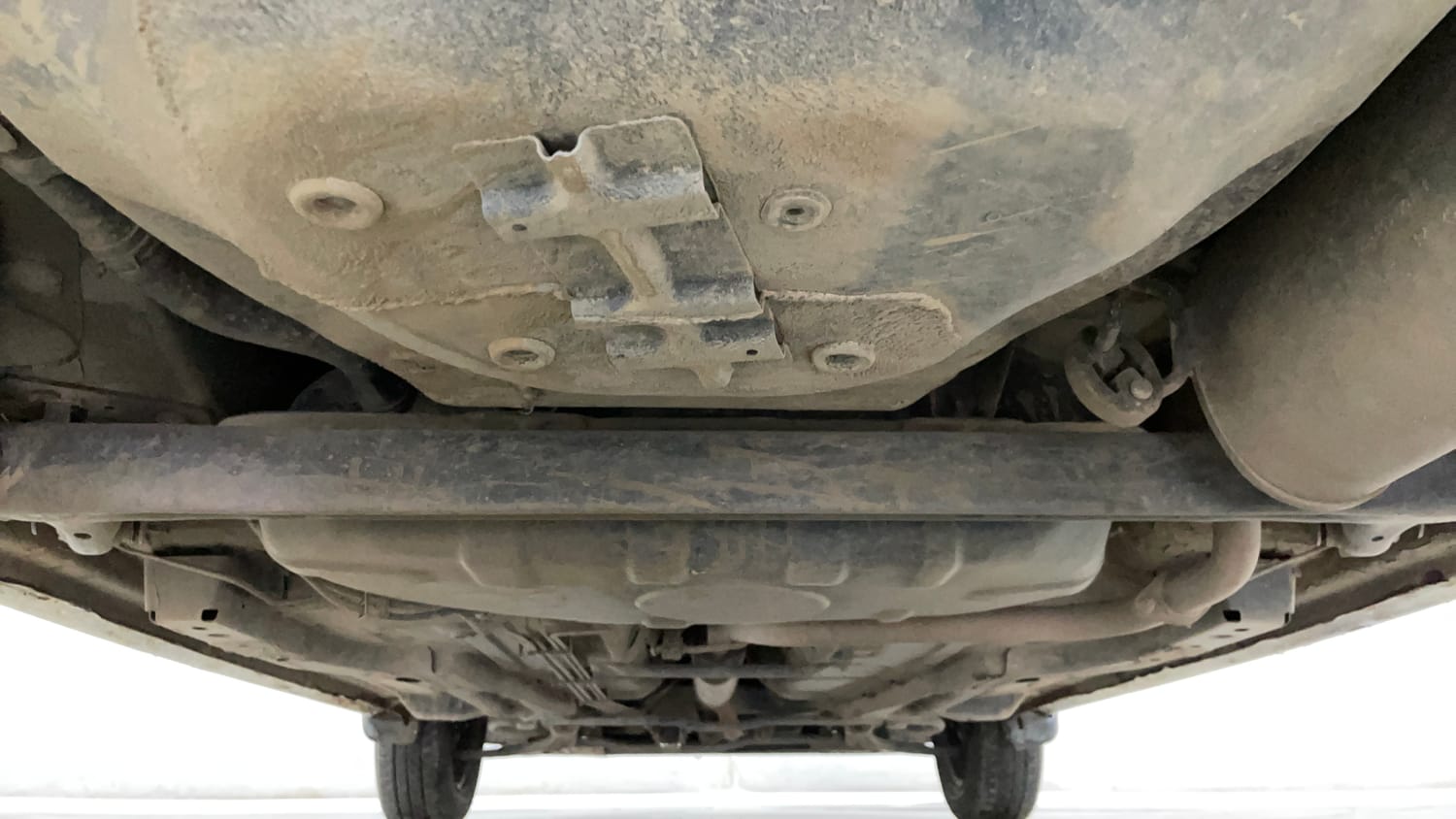 Used 2022 Tata Tiago XT Petrol Manual extra REAR UNDERBODY VIEW (TAKEN FROM REAR)