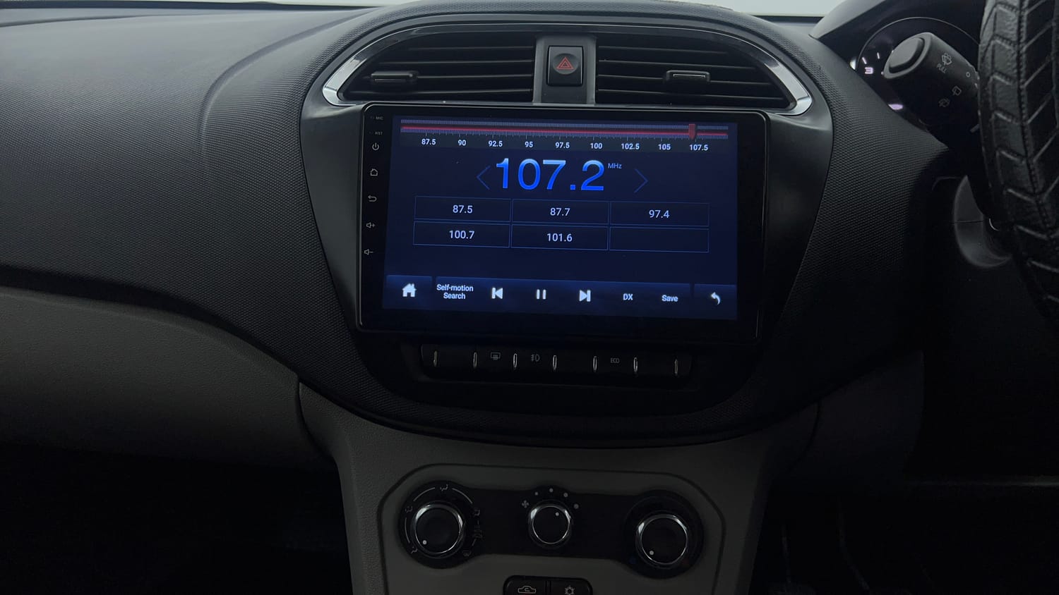 Used 2019 Tata Tiago Revotron XZ Petrol Manual top_features Integrated (in-dash) music system