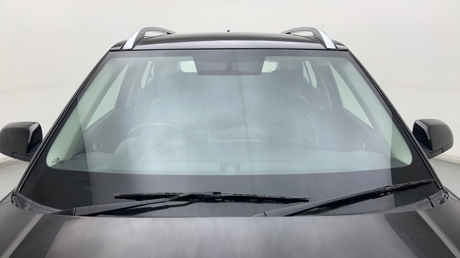 Used 2024 Hyundai Venue SX 1.2 Petrol Petrol Manual exterior FRONT WINDSHIELD VIEW