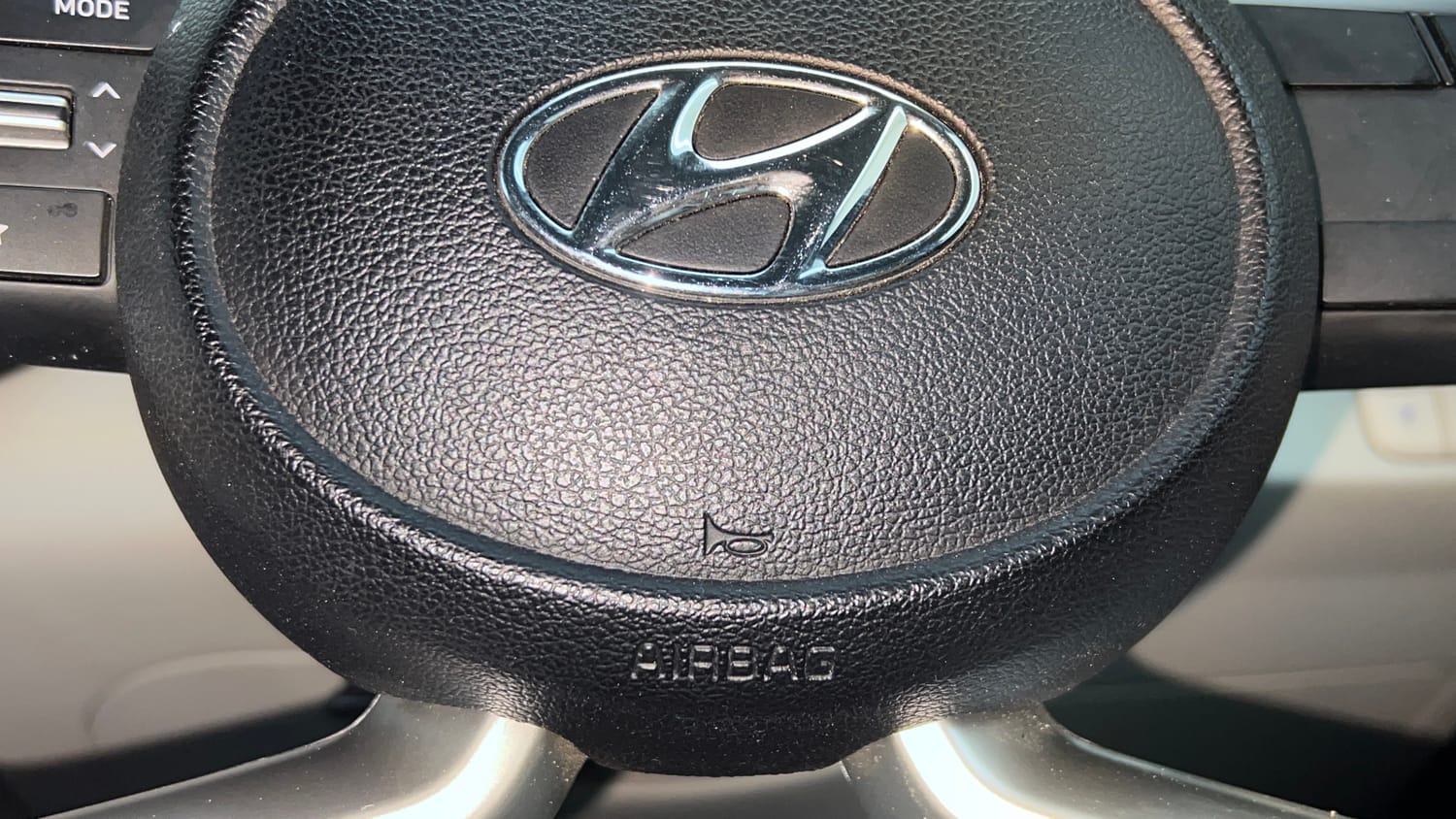 Used 2024 Hyundai Venue SX 1.2 Petrol Petrol Manual top_features Airbags