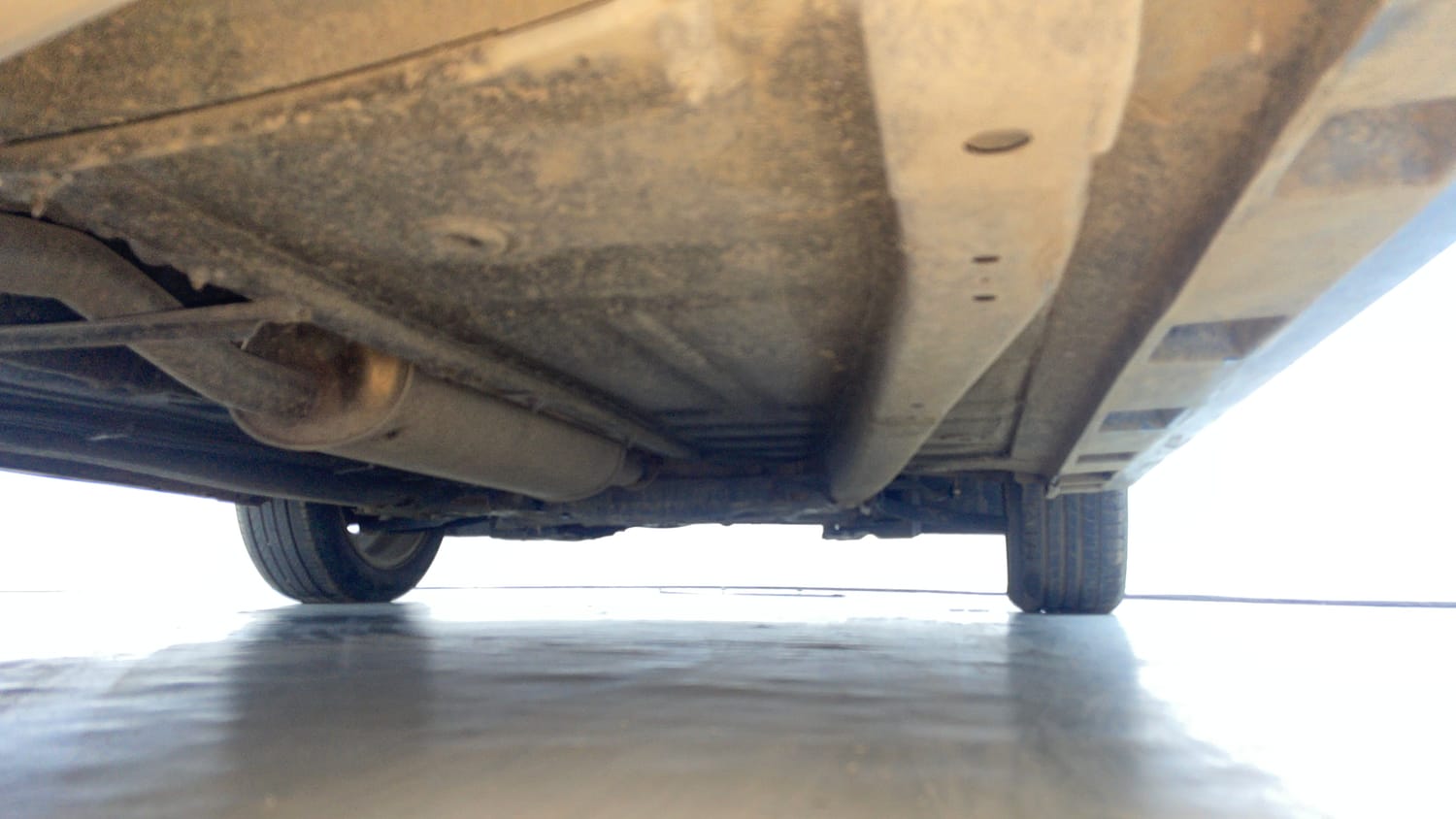 Used 2017 Maruti Suzuki Baleno RS 1.0 Petrol Manual extra REAR RIGHT UNDERBODY VIEW