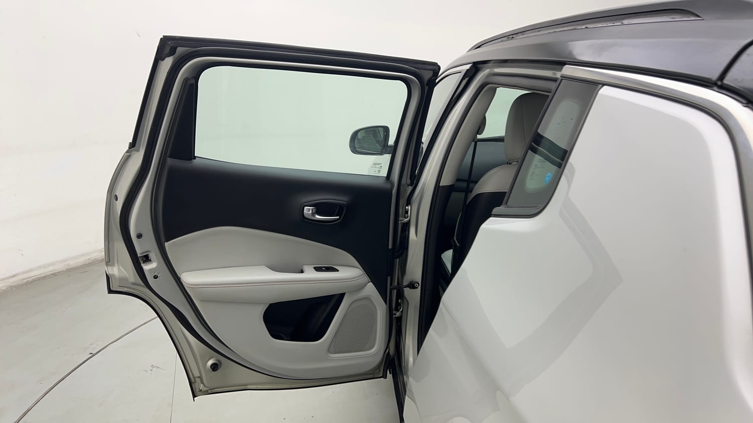 Used 2017 Jeep Compass Limited 1.4 Petrol AT Petrol Automatic interior LEFT REAR DOOR OPEN VIEW