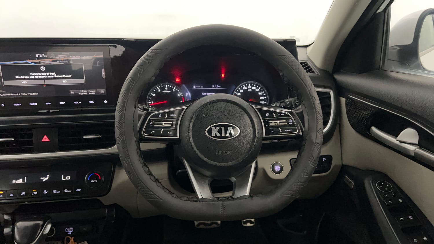 Used 2019 kia Seltos GTX Plus DCT 1.4 Petrol Automatic interior STEERING VIEW