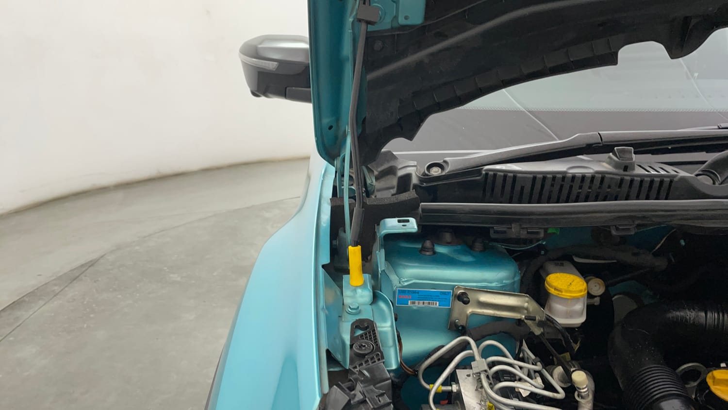 Used 2023 Tata Nexon Creative Plus S 1.2 Revotron Petrol 7DCA DT Petrol Automatic engine ENGINE RIGHT SIDE HINGE & APRON VIEW