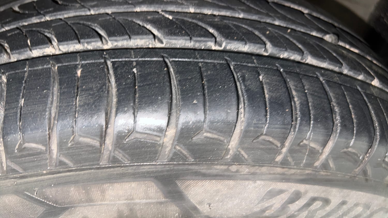 Used 2015 Honda City S Diesel Diesel Manual tyres RIGHT FRONT TYRE TREAD VIEW