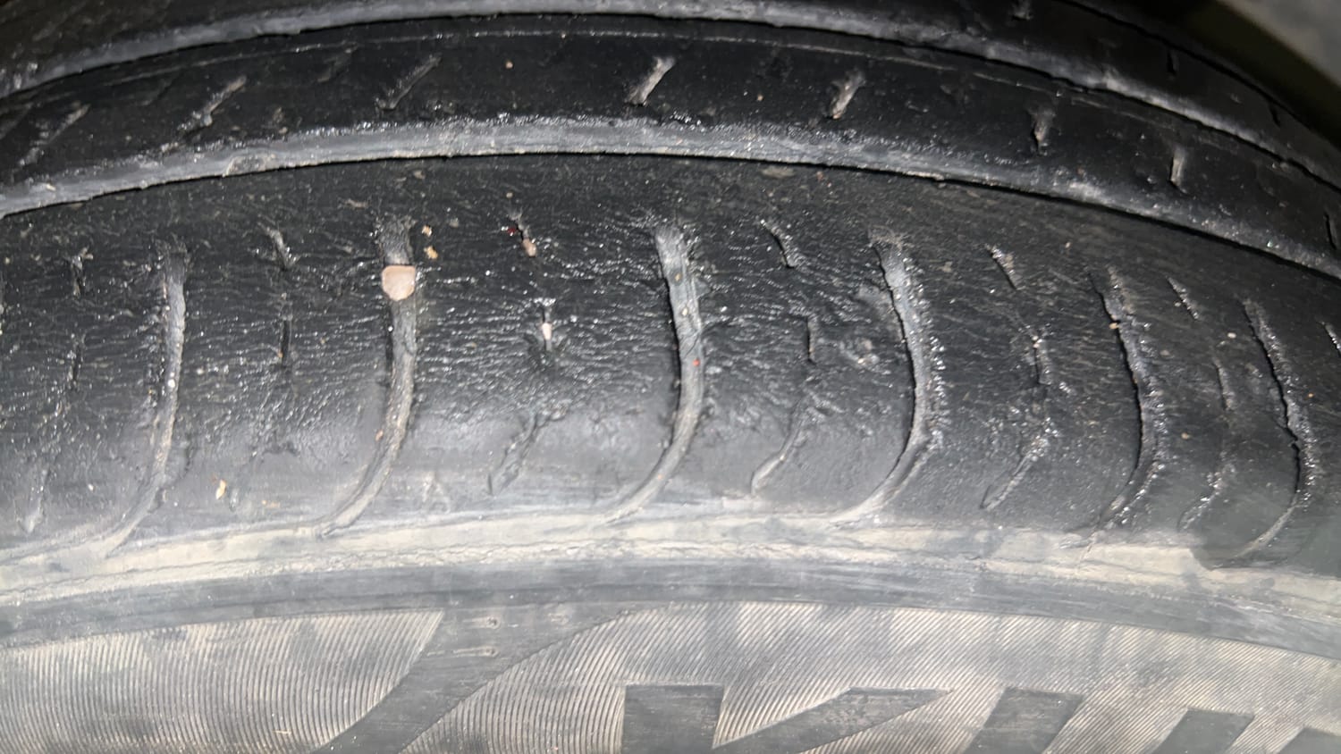 Used 2019 Hyundai Creta E Plus 1.6 Petrol Petrol Manual tyres RIGHT FRONT TYRE TREAD VIEW