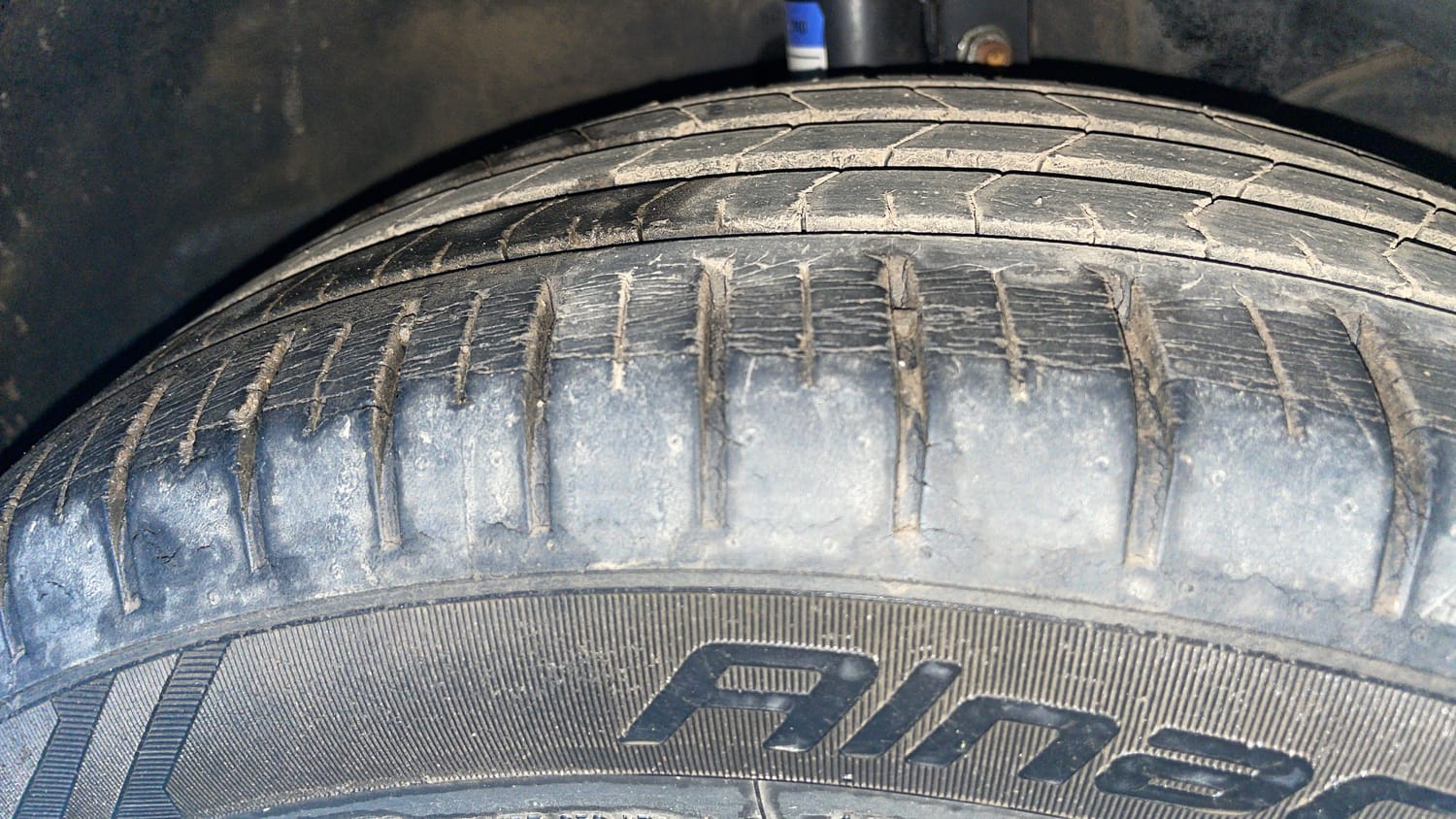 Used 2017 Maruti Suzuki Baleno RS 1.0 Petrol Manual tyres RIGHT FRONT TYRE TREAD VIEW