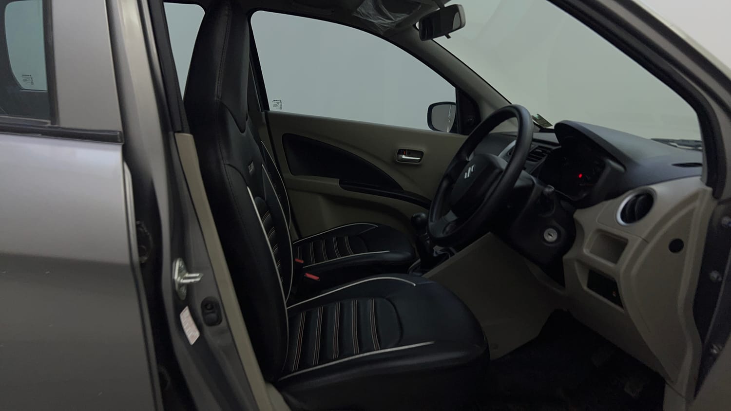 Used 2017 Maruti Suzuki Celerio VXi Petrol Manual interior RIGHT SIDE FRONT DOOR CABIN VIEW
