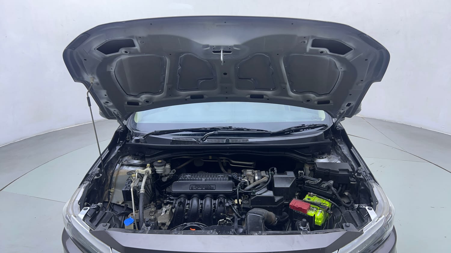 Used 2018 Honda Amaze 1.2 V CVT Petrol Petrol Automatic engine ENGINE & BONNET OPEN FRONT VIEW