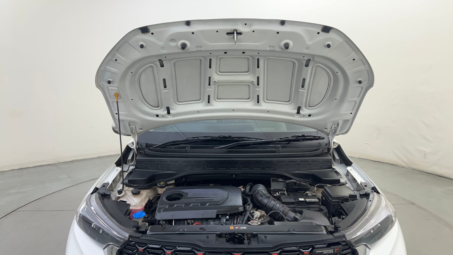 Used 2022 Kia Sonet HTX 1.5 Diesel Manual engine ENGINE & BONNET OPEN FRONT VIEW