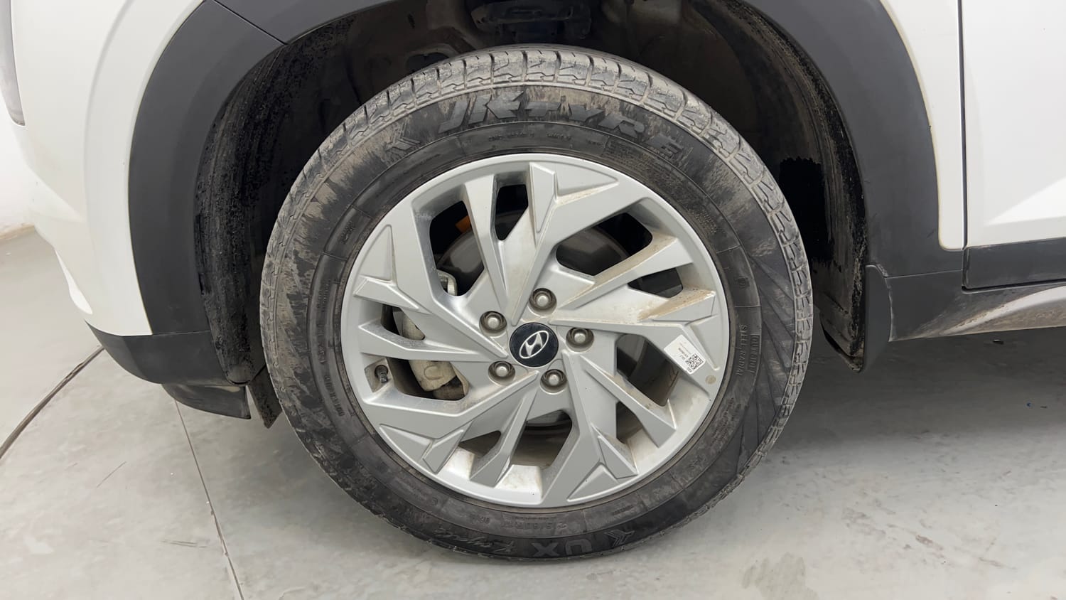 Used 2023 Hyundai Creta SX 1.5 Petrol Petrol Manual tyres LEFT FRONT TYRE RIM VIEW