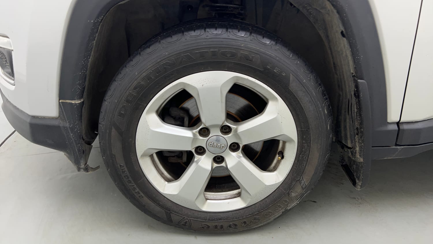 Used 2017 Jeep Compass Limited 1.4 Petrol AT Petrol Automatic tyres LEFT FRONT TYRE RIM VIEW