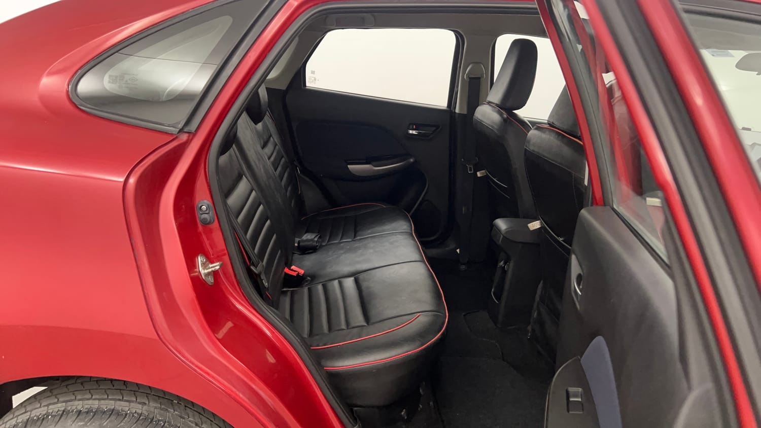 Used 2019 Maruti Suzuki Baleno Delta Petrol Manual interior RIGHT SIDE REAR DOOR CABIN VIEW