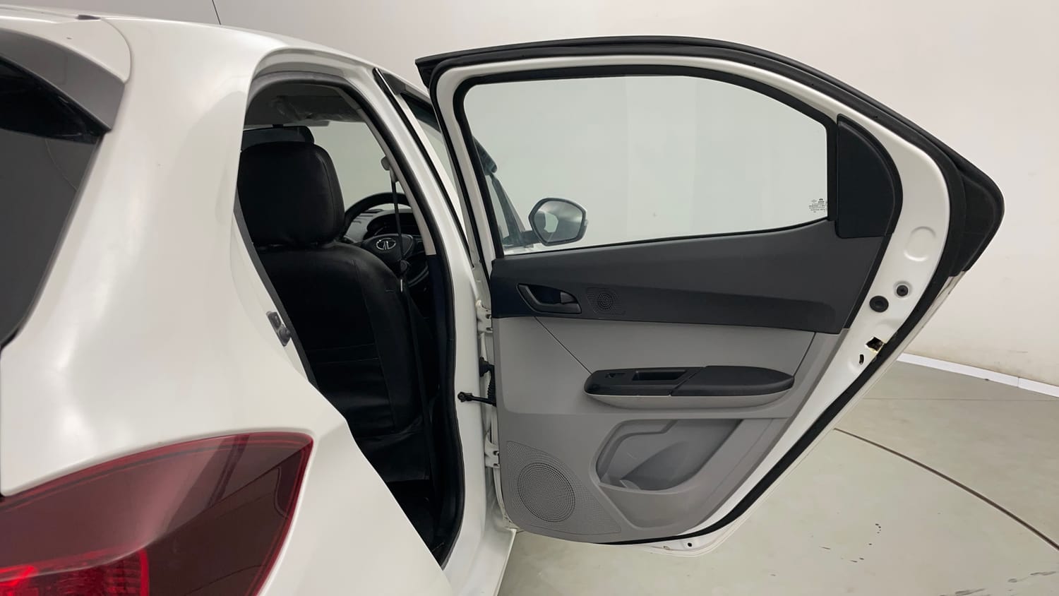 Used 2022 Tata Tiago XT Petrol Manual interior RIGHT REAR DOOR OPEN VIEW