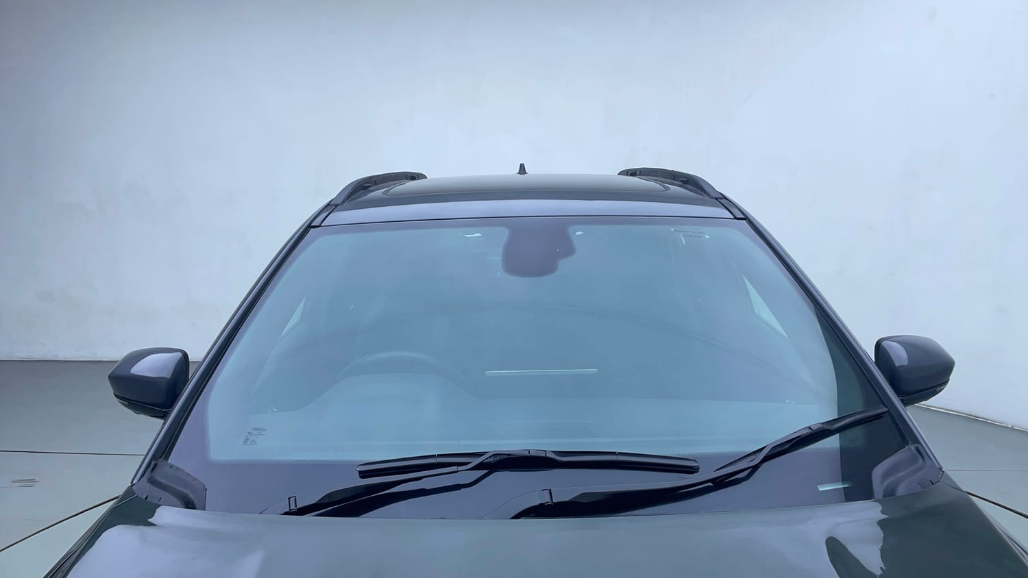 Used 2022 Jeep Compass Model S (O) Diesel 4x4 AT Diesel Automatic exterior FRONT WINDSHIELD VIEW