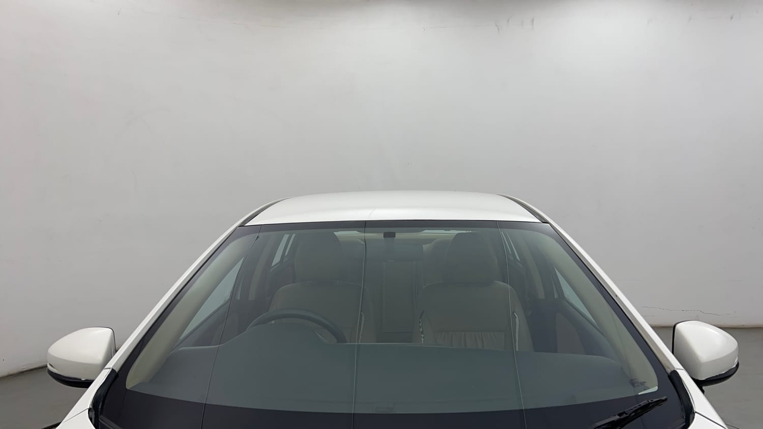 Used 2014 Honda City V Petrol Manual exterior FRONT WINDSHIELD VIEW
