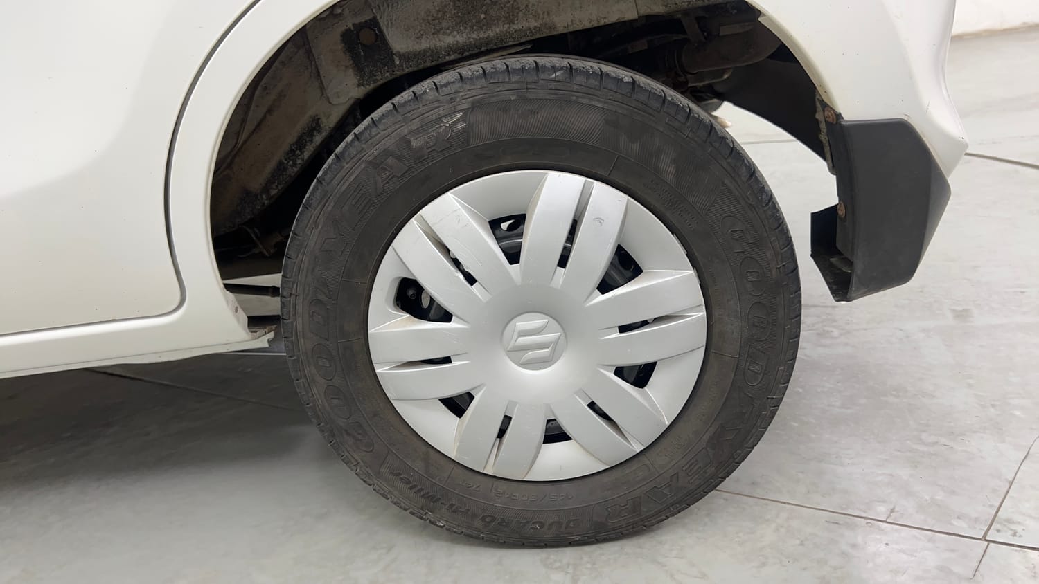 Used 2018 Maruti Suzuki Alto 800 LXi Petrol Manual tyres LEFT REAR TYRE RIM VIEW