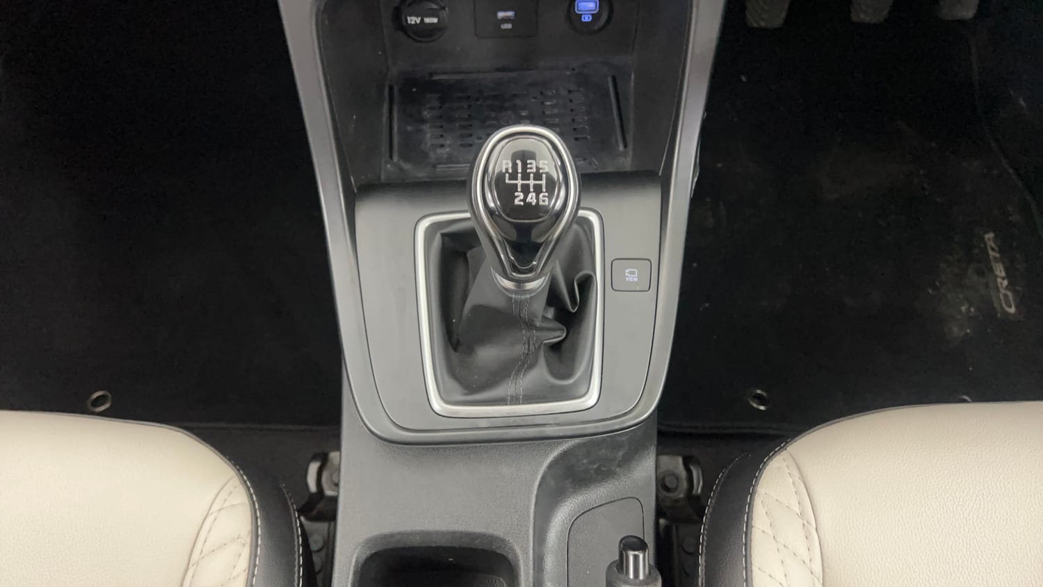 Used 2023 Hyundai Creta SX 1.5 Petrol Petrol Manual interior GEAR  KNOB VIEW