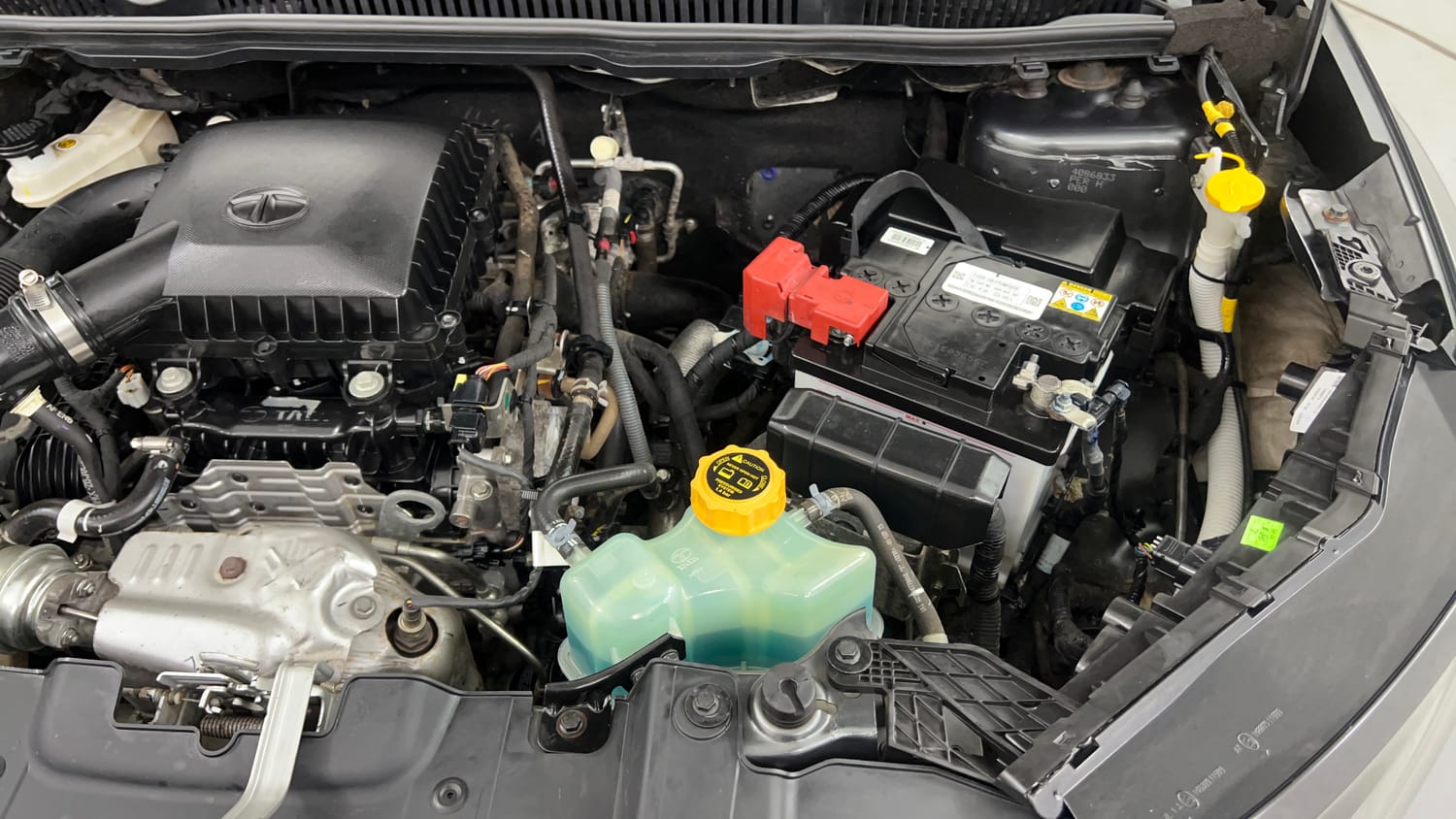 Used 2023 Tata Nexon Fearless Plus S 1.2 Revotron Petrol 6MT DT Petrol Manual engine ENGINE LEFT SIDE VIEW
