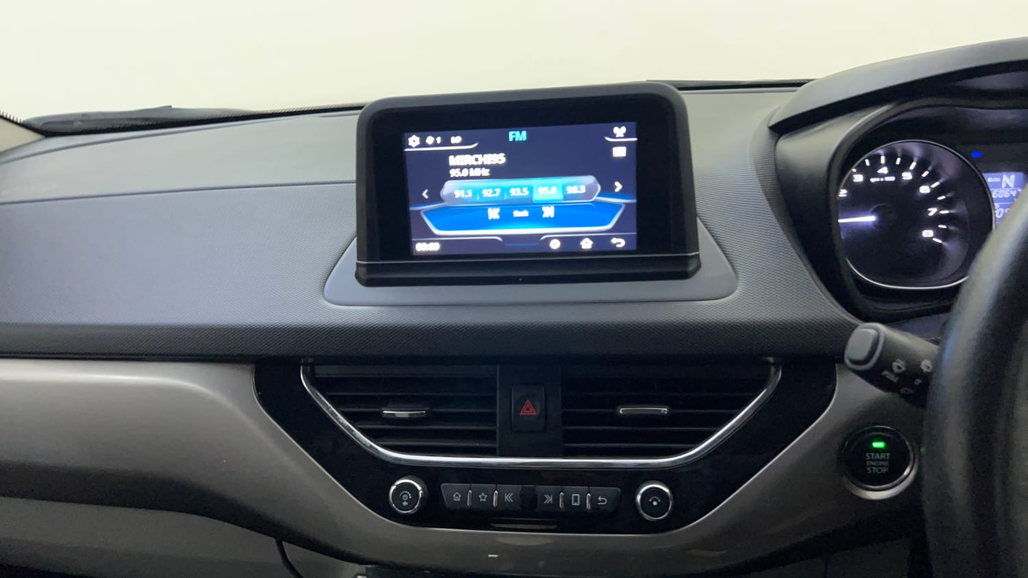 Used 2019 Tata Nexon XZA Plus Petrol Petrol Automatic top_features Touch screen infotainment system