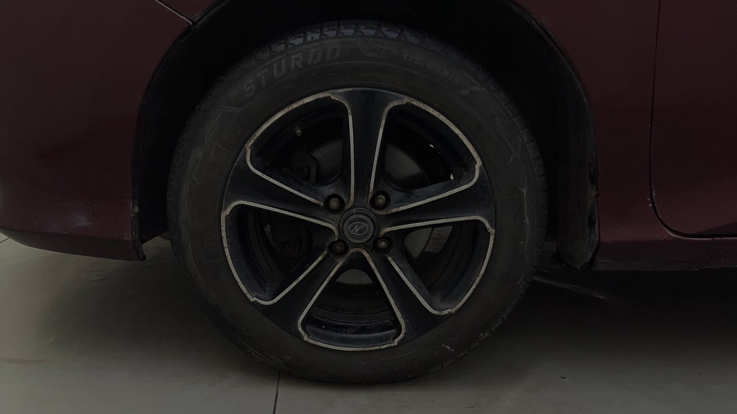 Used 2015 Honda City S Diesel Diesel Manual tyres LEFT FRONT TYRE RIM VIEW