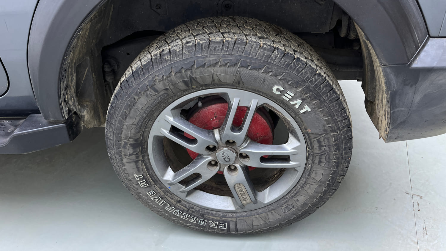 Used 2021 mahindra Thar LX Hard Top Diesel AT 4WD Diesel Automatic tyres LEFT REAR TYRE RIM VIEW