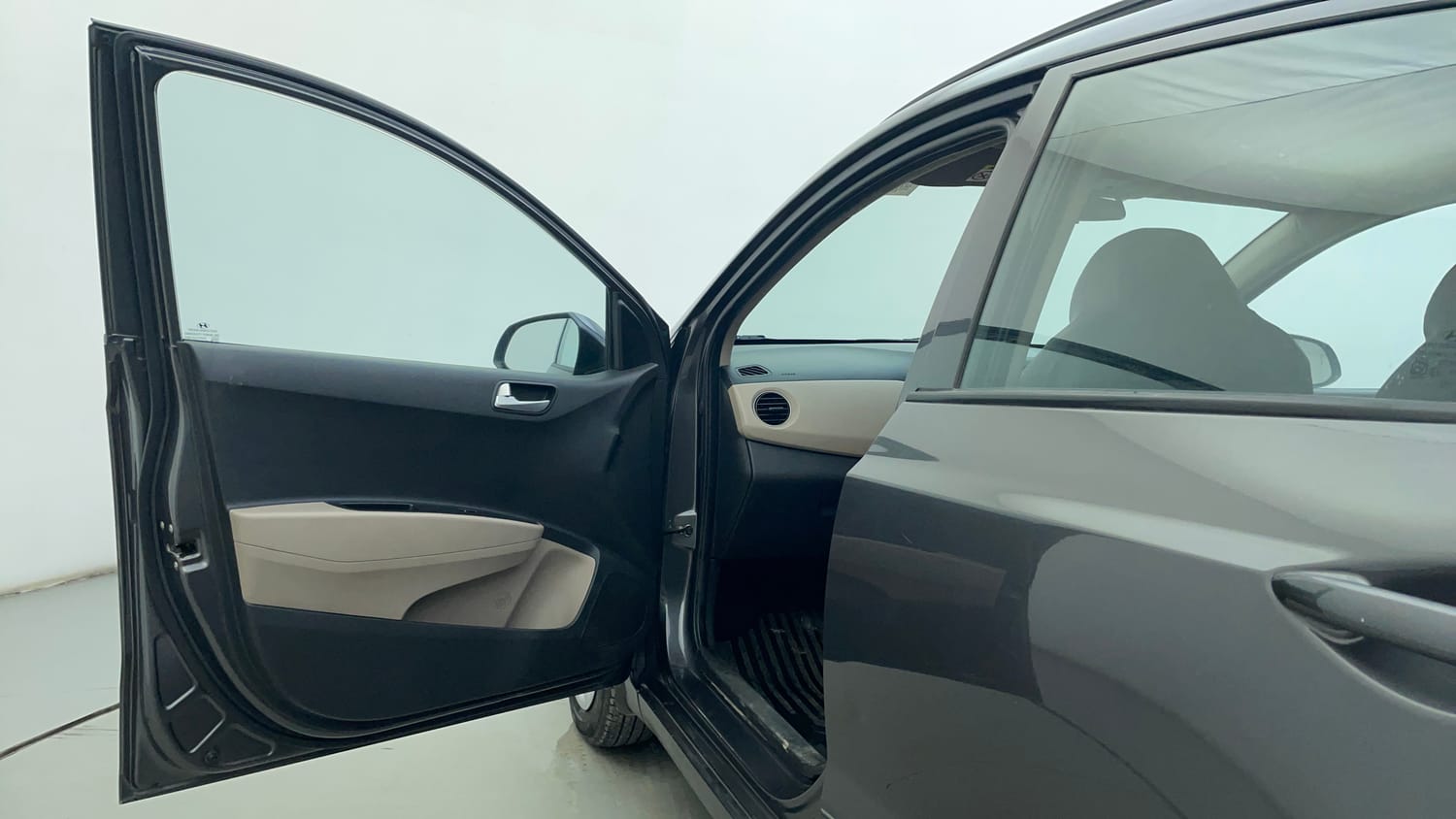 Used 2020 Hyundai Grand i10 Sportz 1.2 Kappa VTVT Petrol Manual interior LEFT FRONT DOOR OPEN VIEW