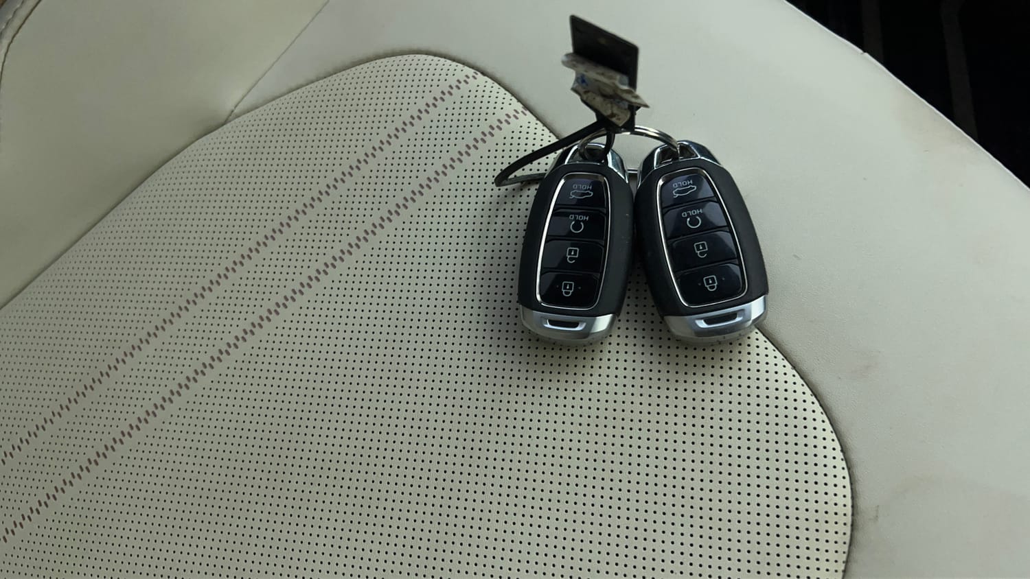 Used 2024 Hyundai Verna SX (O)1.5 Petrol MT Petrol Manual extra CAR KEY VIEW