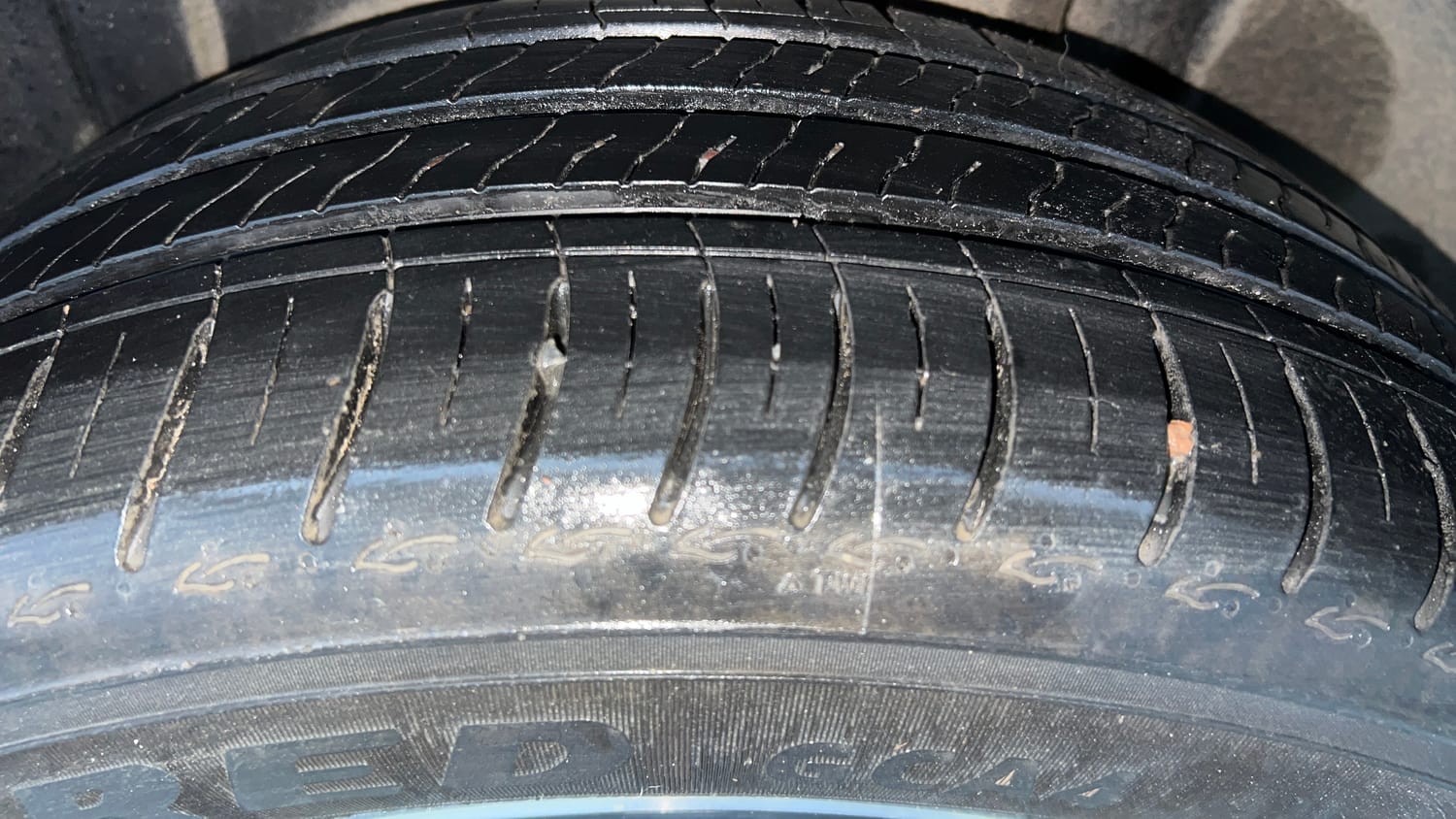 Used 2023 Skoda Slavia Style 1.5L TSI DSG Petrol Automatic tyres LEFT REAR TYRE TREAD VIEW
