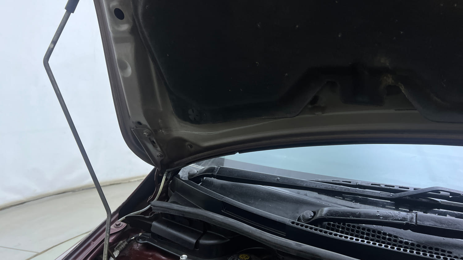 Used 2015 Honda Jazz VX Petrol Petrol Manual engine ENGINE RIGHT SIDE HINGE & APRON VIEW