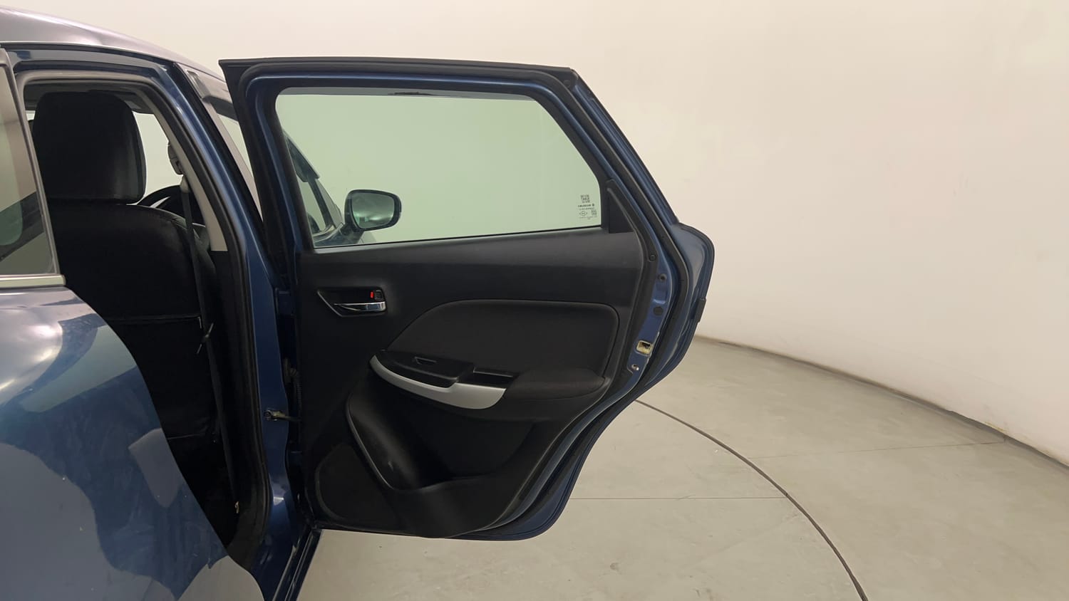 Used 2017 Maruti Suzuki Baleno Alpha 1.2 Petrol Manual interior RIGHT REAR DOOR OPEN VIEW