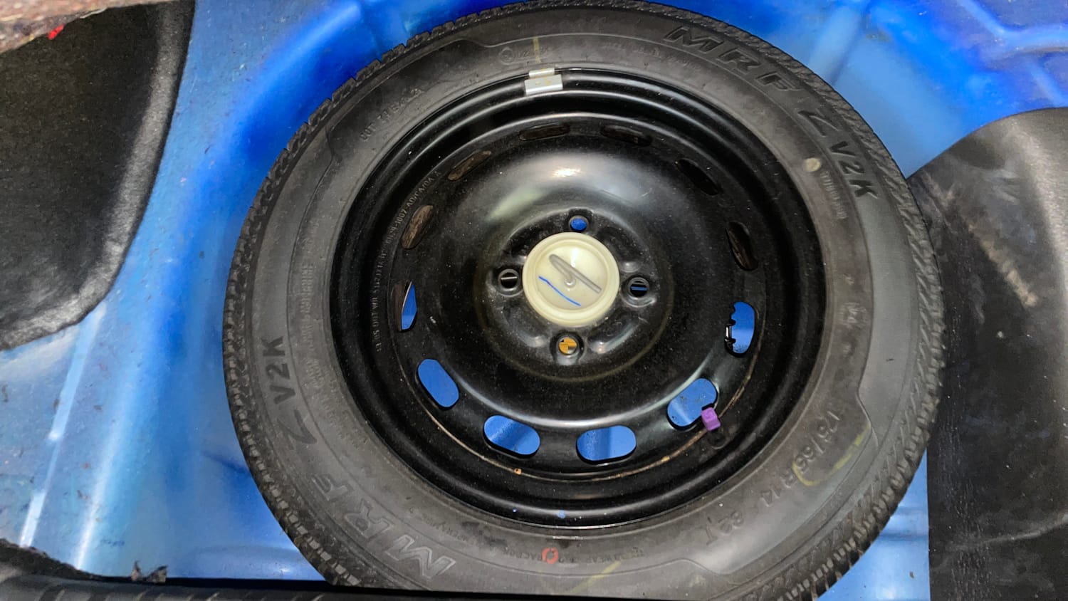 Used 2013 Ford Figo Duratec Petrol Titanium 1.2 Petrol Manual tyres SPARE TYRE VIEW