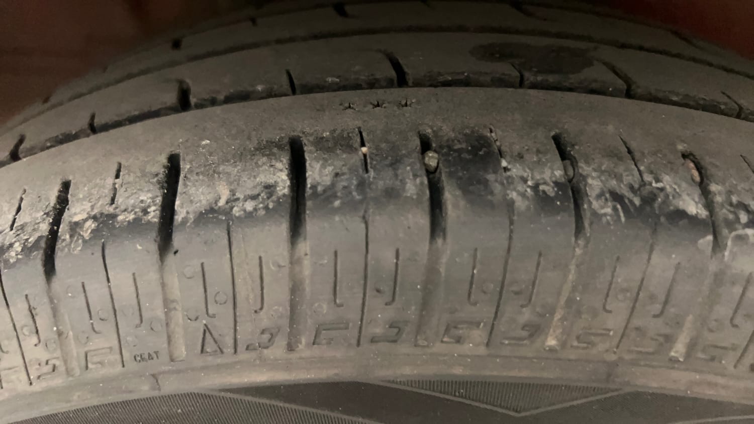 Used 2017 Maruti Suzuki Ignis Alpha MT Petrol Dual Tone Petrol Manual tyres RIGHT REAR TYRE TREAD VIEW