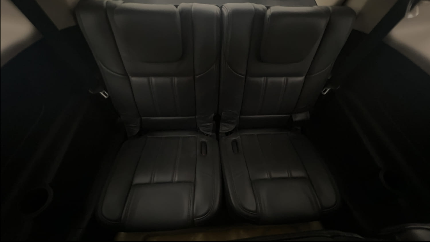 Used 2017 Mahindra XUV500 W10 AT Black Interiors Diesel Automatic interior THIRD ROW SEAT