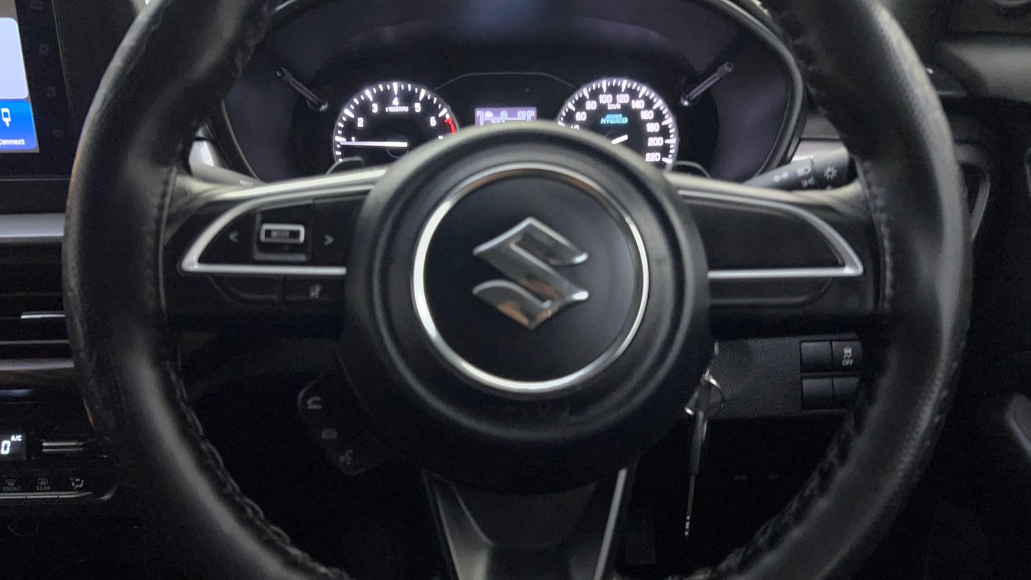 Used 2025 Maruti Suzuki Brezza Vxi AT Petrol Automatic top_features Airbags
